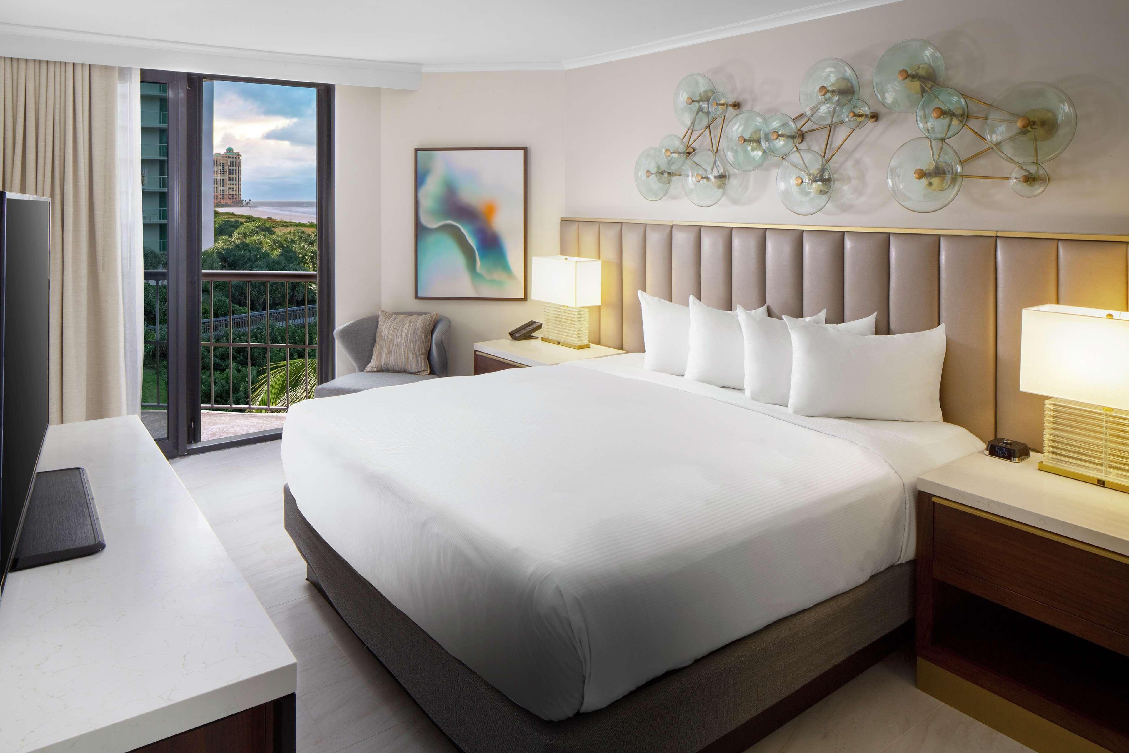 Hilton Marco Island Beach Resort And Spa Exterior foto